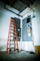 finding a commercial electrician in toronto