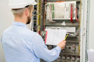 how can we find the best electrical contractors in toronto
